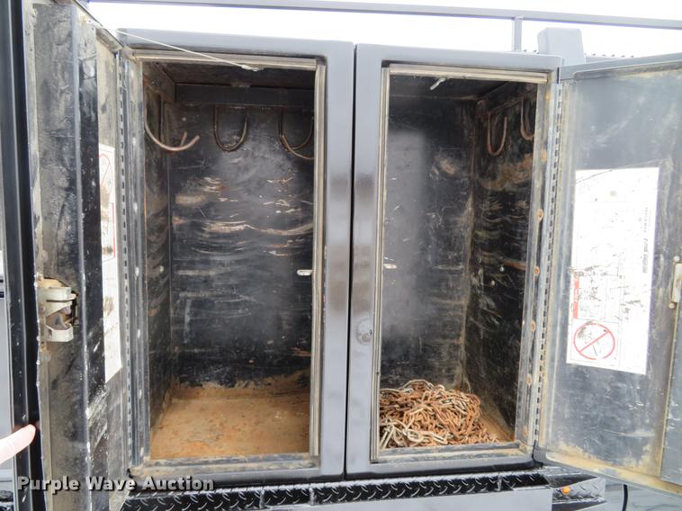 image for item DG3868 2006 Ford F450 Super Duty XL Crew Cab flatbed truck