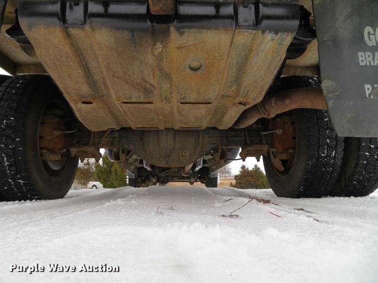 image for item DG3868 2006 Ford F450 Super Duty XL Crew Cab flatbed truck