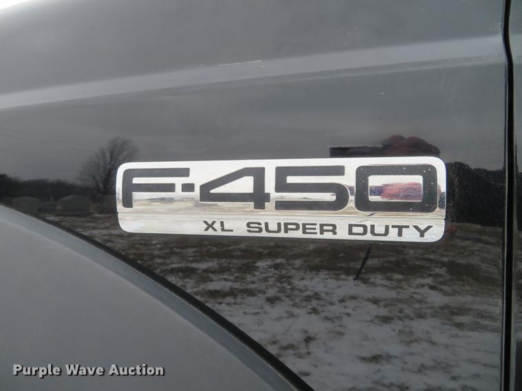 image for item DG3868 2006 Ford F450 Super Duty XL Crew Cab flatbed truck