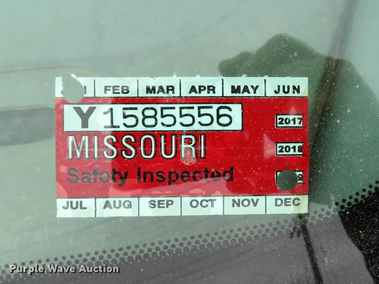 image for item DG3868 2006 Ford F450 Super Duty XL Crew Cab flatbed truck