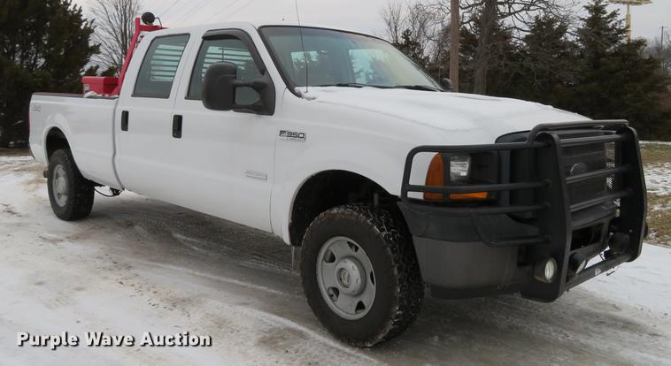 image for item DG3874 2006 Ford F350 Super Duty XL Crew Cab pickup truck