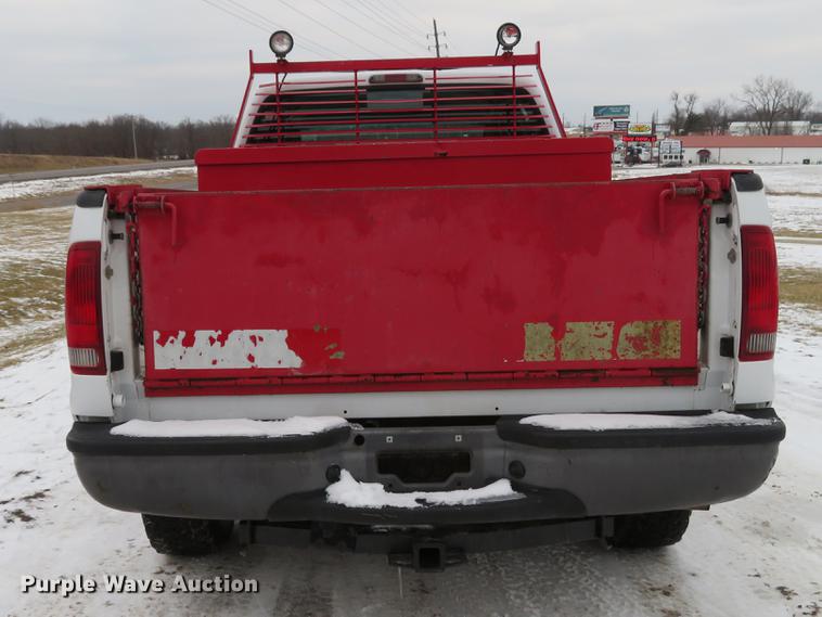 image for item DG3874 2006 Ford F350 Super Duty XL Crew Cab pickup truck