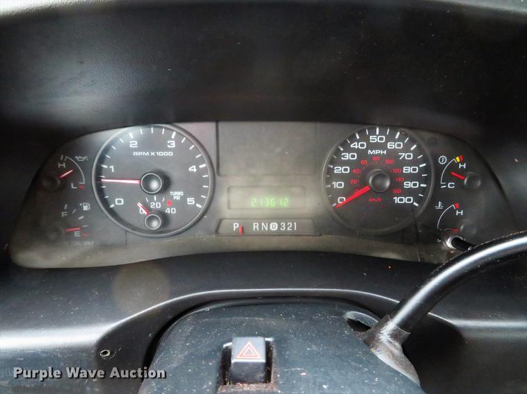 image for item DG3874 2006 Ford F350 Super Duty XL Crew Cab pickup truck