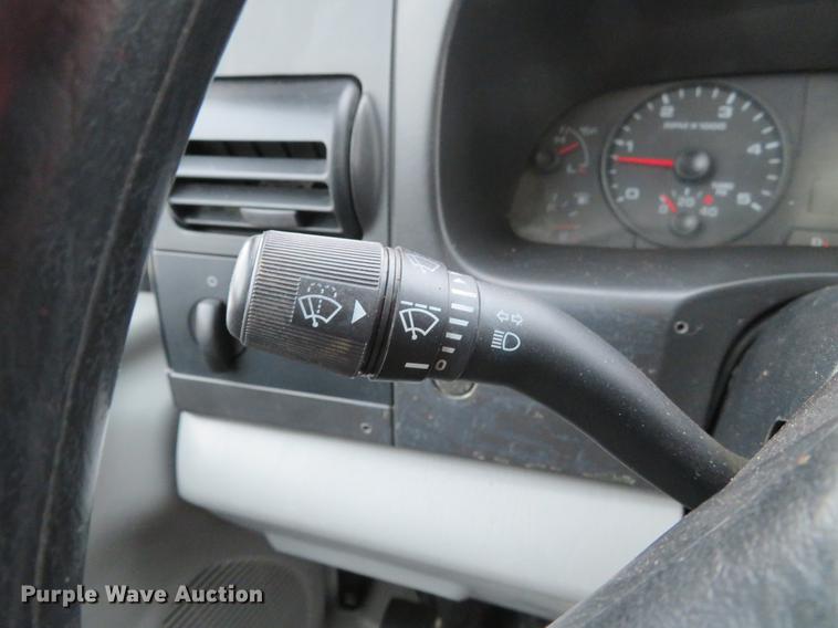 image for item DG3874 2006 Ford F350 Super Duty XL Crew Cab pickup truck