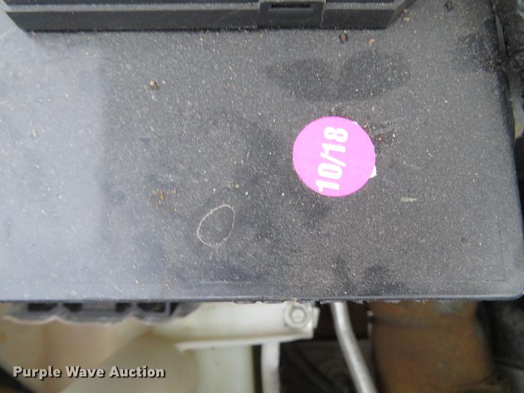 image for item DG3874 2006 Ford F350 Super Duty XL Crew Cab pickup truck