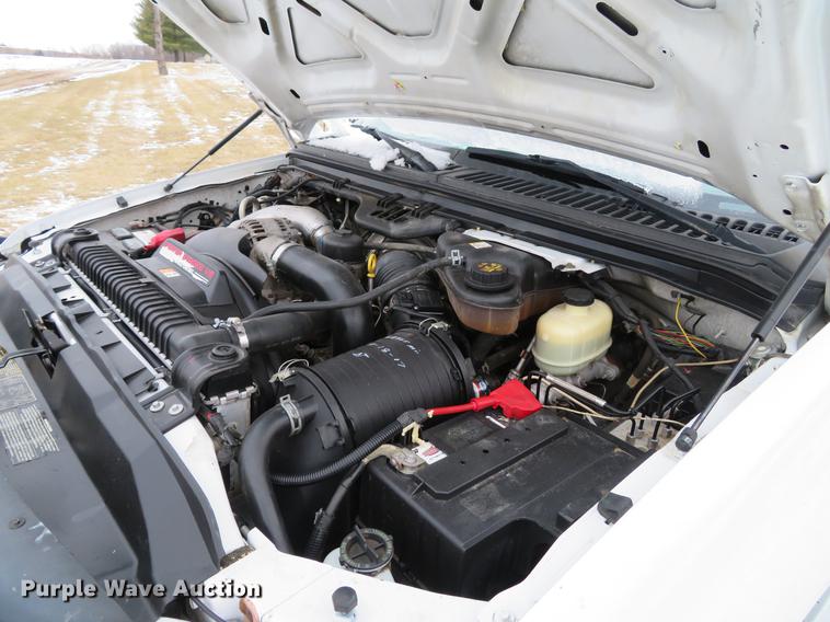 image for item DG3874 2006 Ford F350 Super Duty XL Crew Cab pickup truck