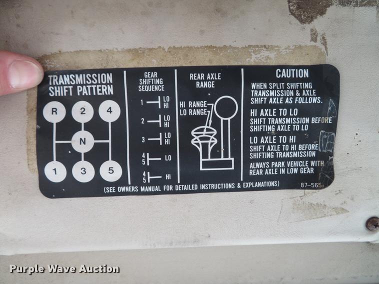 image for item DG3881 1985 GMC W7R042 flatbed truck