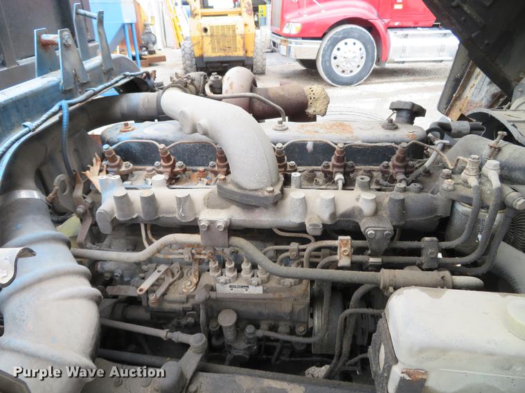 image for item DG3881 1985 GMC W7R042 flatbed truck