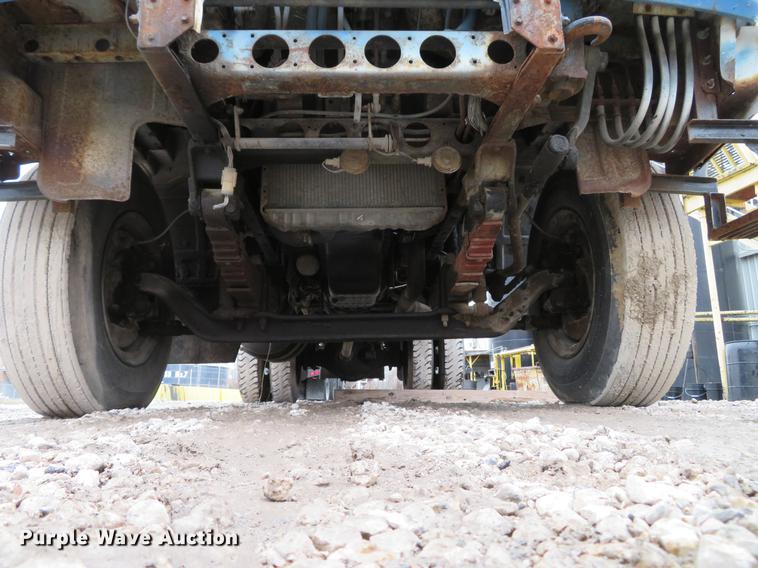 image for item DG3881 1985 GMC W7R042 flatbed truck