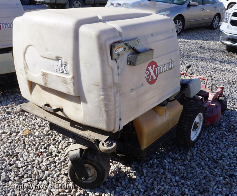 image for item DI9346 Exmark Navigator lawn mower