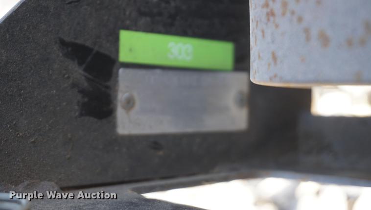 image for item DI9346 Exmark Navigator lawn mower