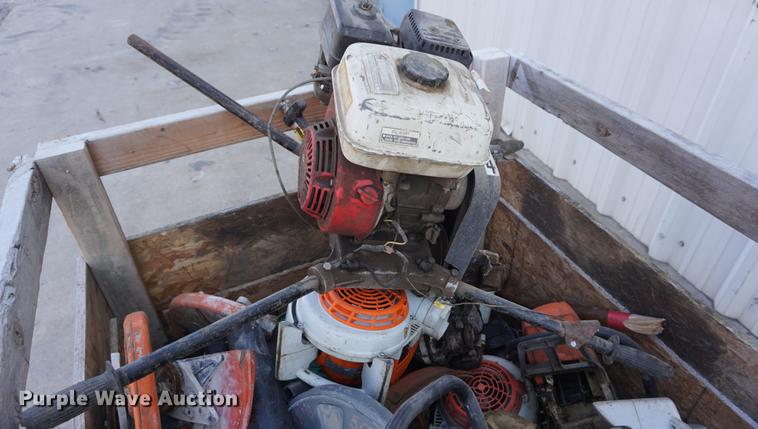 image for item DI9348 Lawn equipment