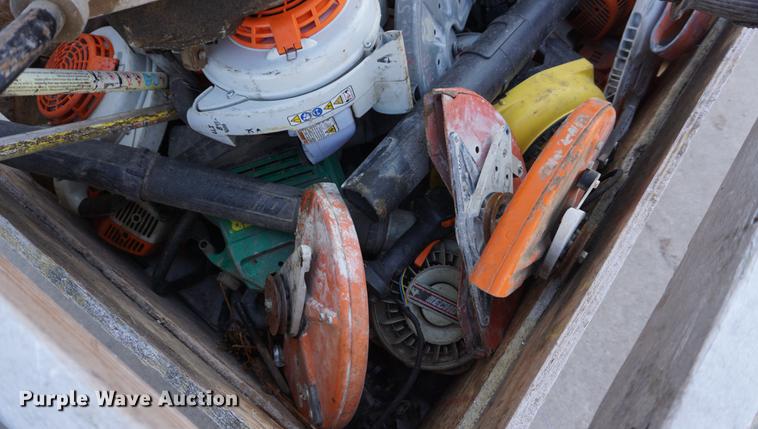 image for item DI9348 Lawn equipment