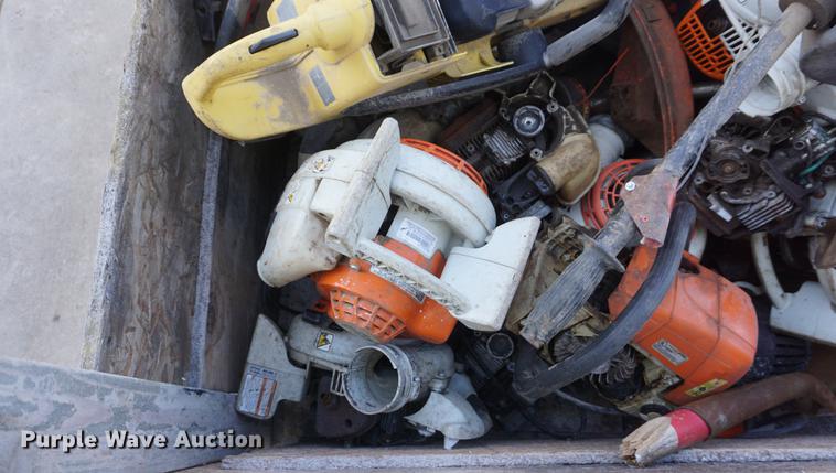 image for item DI9348 Lawn equipment