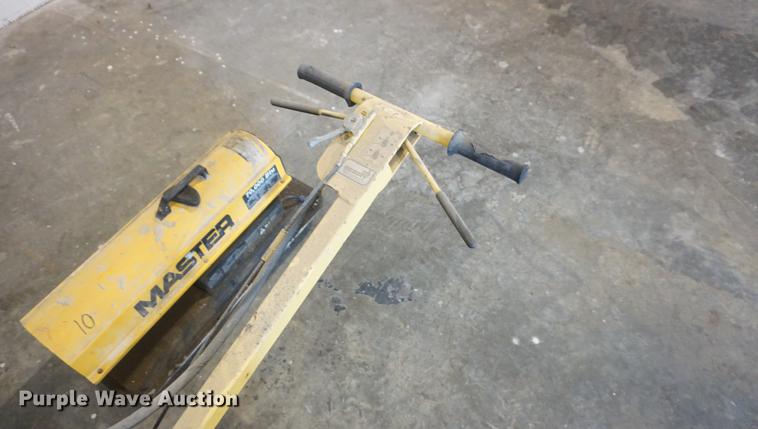 image for item DI9348 Lawn equipment