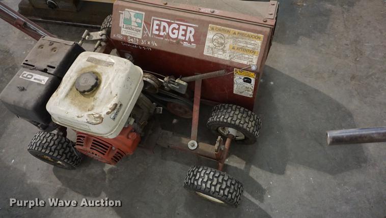 image for item DI9349 Lawn equipment