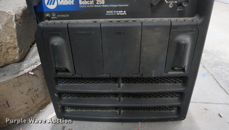 image for item DI9350 Miller Bobcat 250 welder/generator