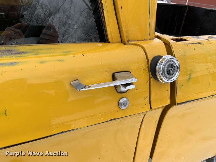 image for item DY9797 1970 Dodge D100 pickup truck