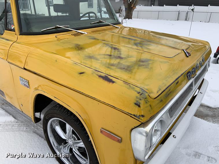image for item DY9797 1970 Dodge D100 pickup truck