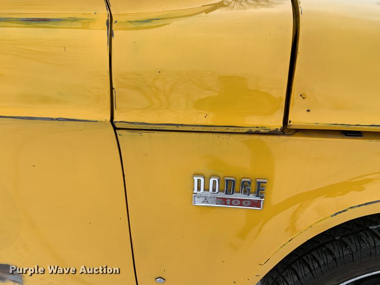 image for item DY9797 1970 Dodge D100 pickup truck