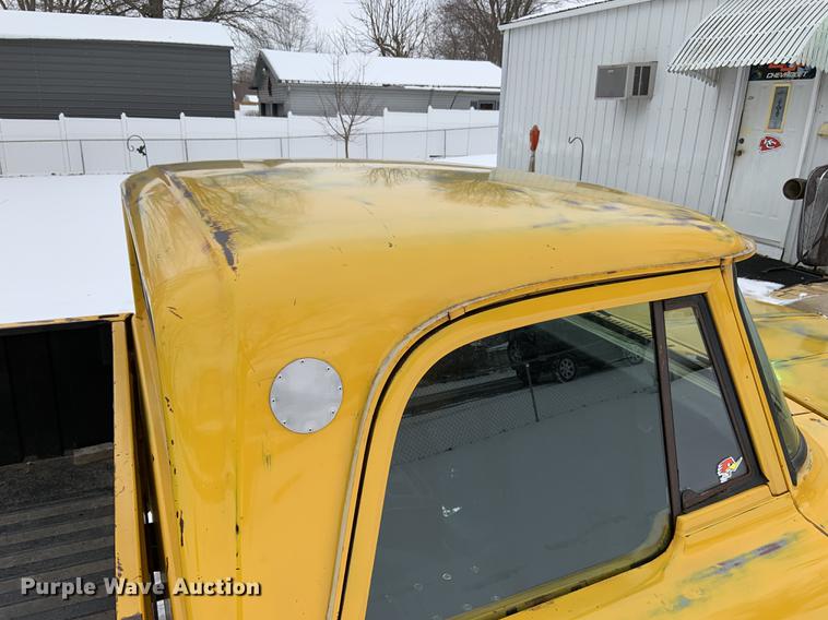 image for item DY9797 1970 Dodge D100 pickup truck