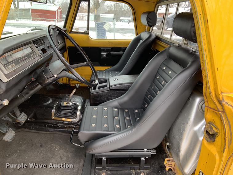 image for item DY9797 1970 Dodge D100 pickup truck