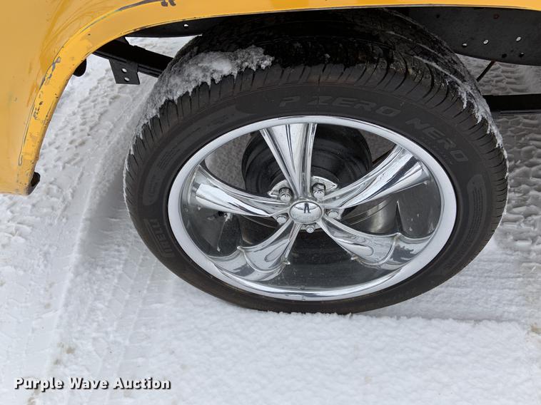 image for item DY9797 1970 Dodge D100 pickup truck