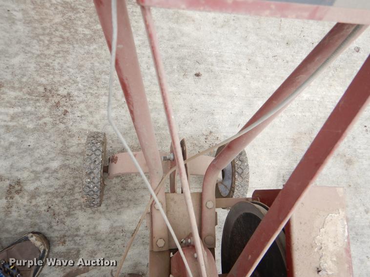 image for item EA9140 (3) Maxim tillers