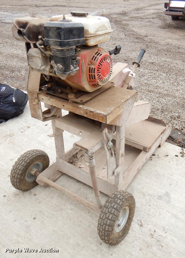 image for item EA9198 Edge concrete tile saw