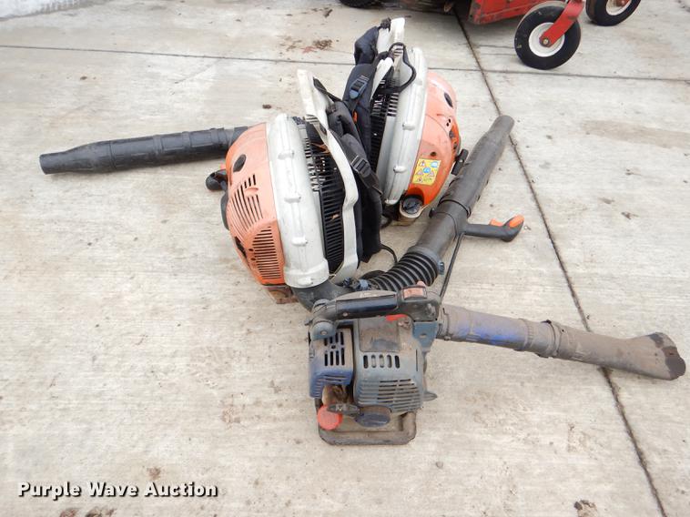 image for item EA9201 (3) blowers