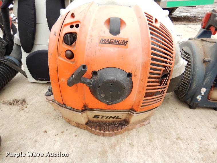 image for item EA9201 (3) blowers