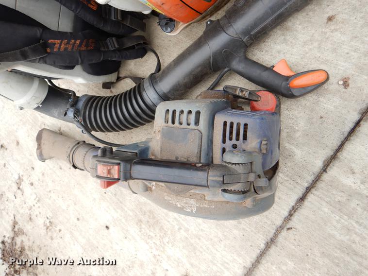 image for item EA9201 (3) blowers