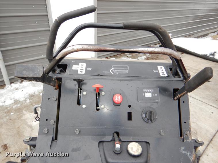 image for item EA9202 Ex Mark VT24KA484 ZTR lawn mower