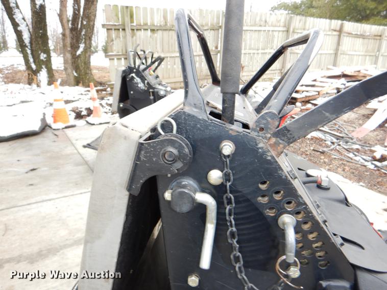 image for item EA9202 Ex Mark VT24KA484 ZTR lawn mower