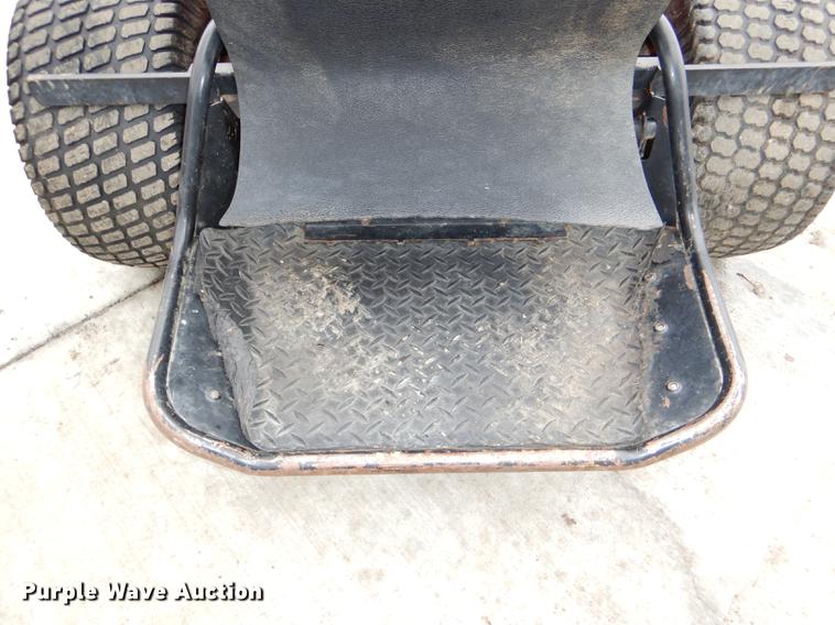 image for item EA9202 Ex Mark VT24KA484 ZTR lawn mower