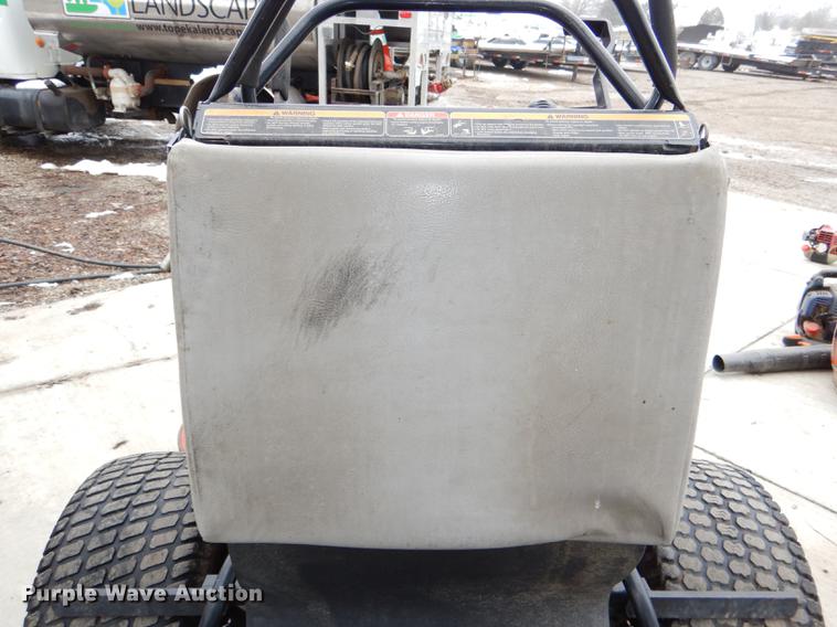 image for item EA9202 Ex Mark VT24KA484 ZTR lawn mower