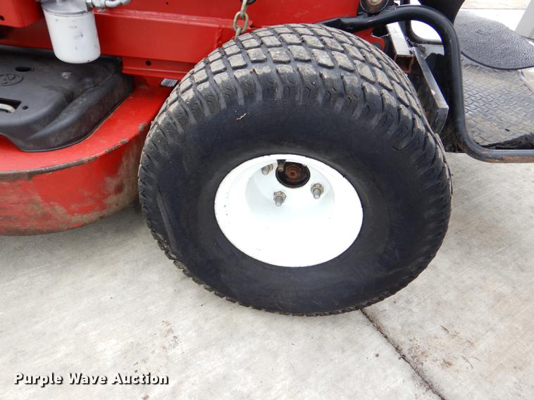 image for item EA9202 Ex Mark VT24KA484 ZTR lawn mower