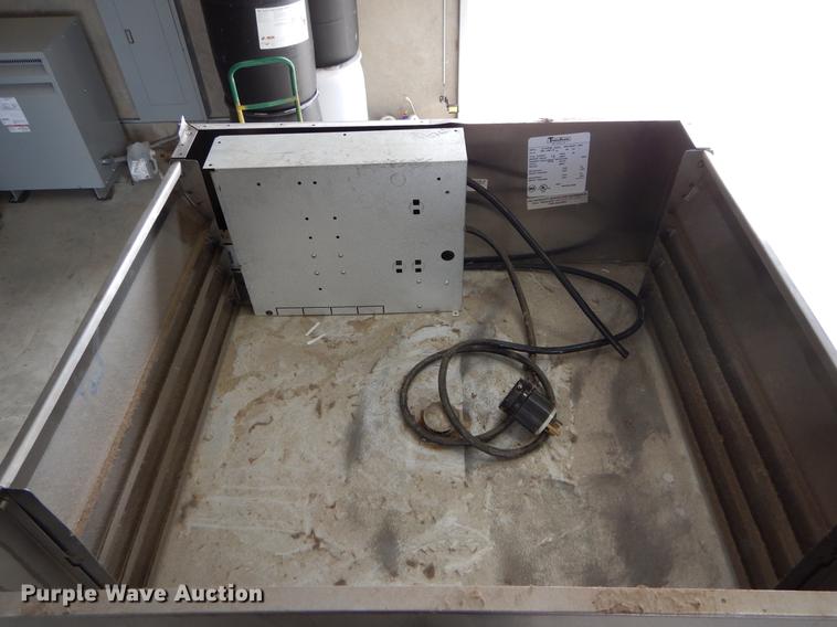 image for item EB9667 Traulsen RHF132WP-HHS stainless steel warming cabinet