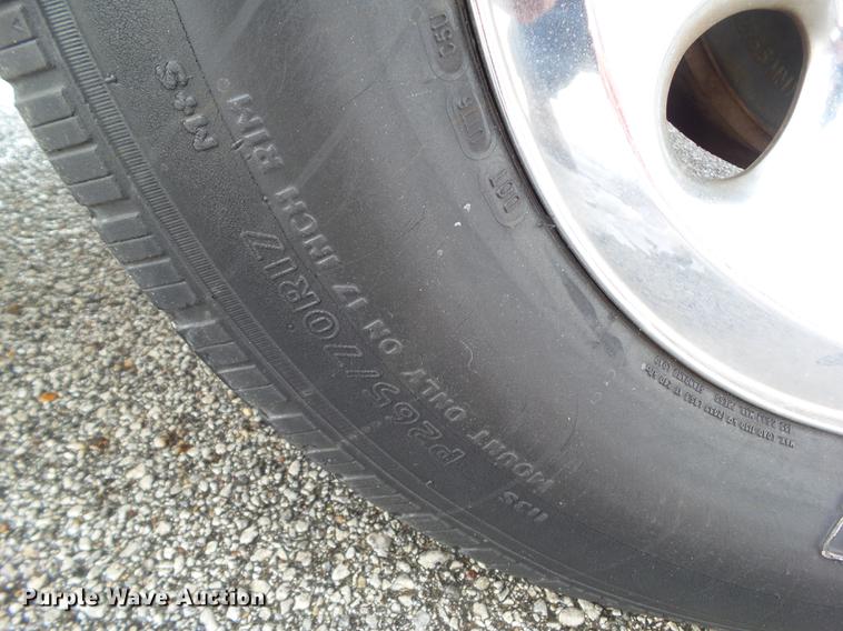 image for item EM9074 2008 Chevrolet Silverado 1500 Crew Cab pickup truck