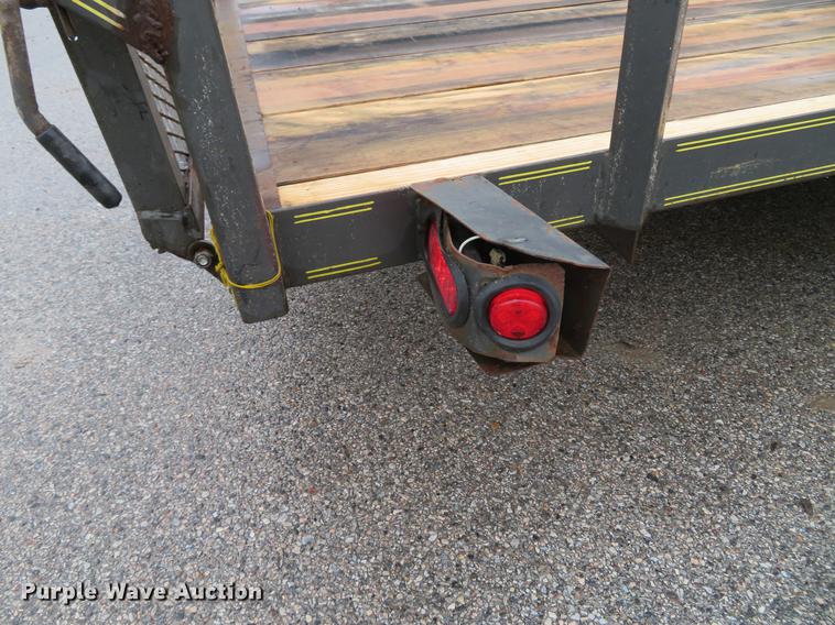 image for item EV9572 2013 Retco utility trailer
