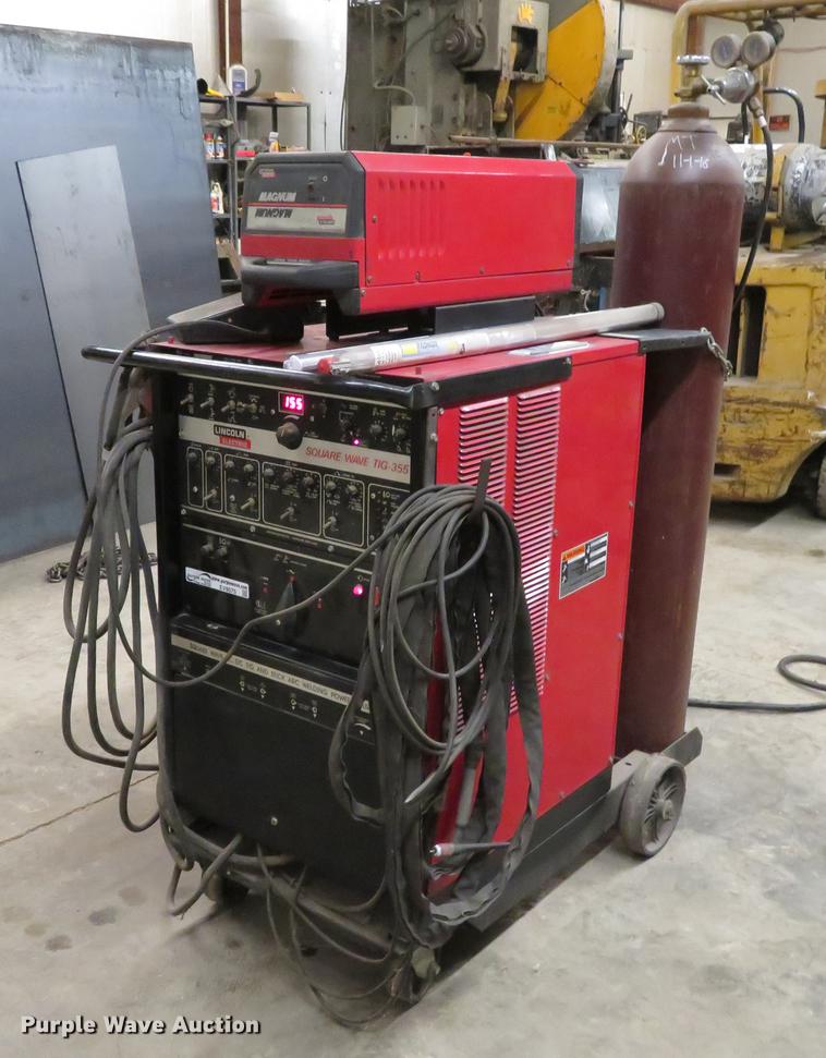 image for item EV9575 Lincoln Square Wave TIG-355 welder