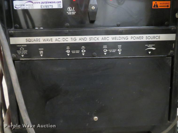 image for item EV9575 Lincoln Square Wave TIG-355 welder