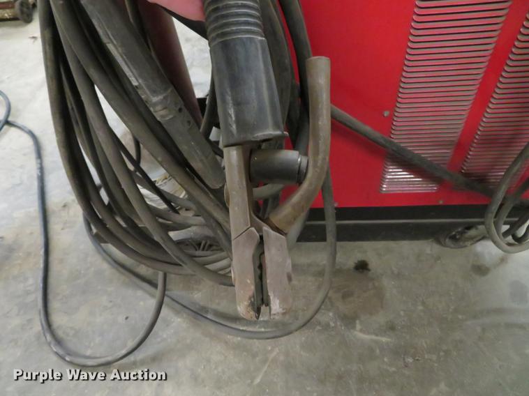 image for item EV9575 Lincoln Square Wave TIG-355 welder