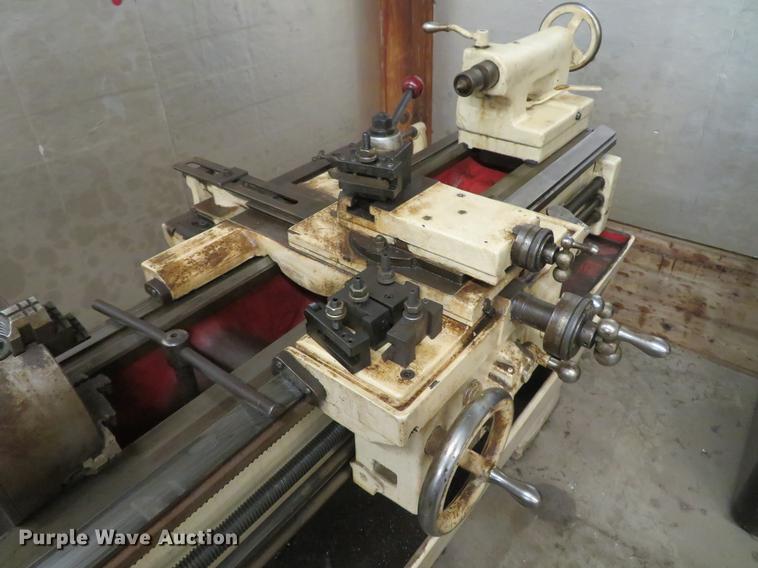 image for item EV9579 LeBlond Regal lathe