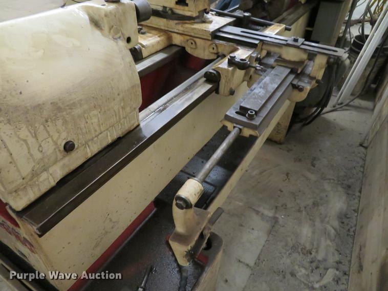 image for item EV9579 LeBlond Regal lathe