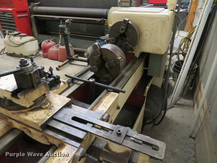 image for item EV9579 LeBlond Regal lathe