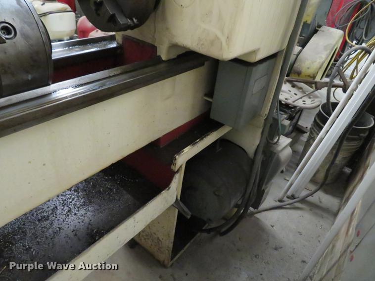 image for item EV9579 LeBlond Regal lathe