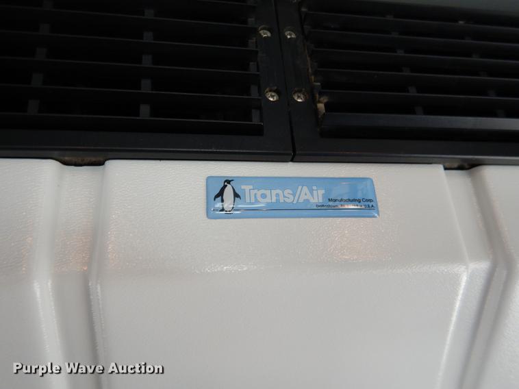 image for item FA9266 2005 Ford Econoline E450 shuttle bus