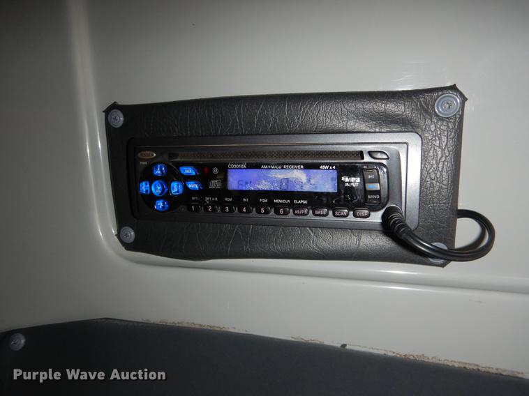 image for item FA9266 2005 Ford Econoline E450 shuttle bus