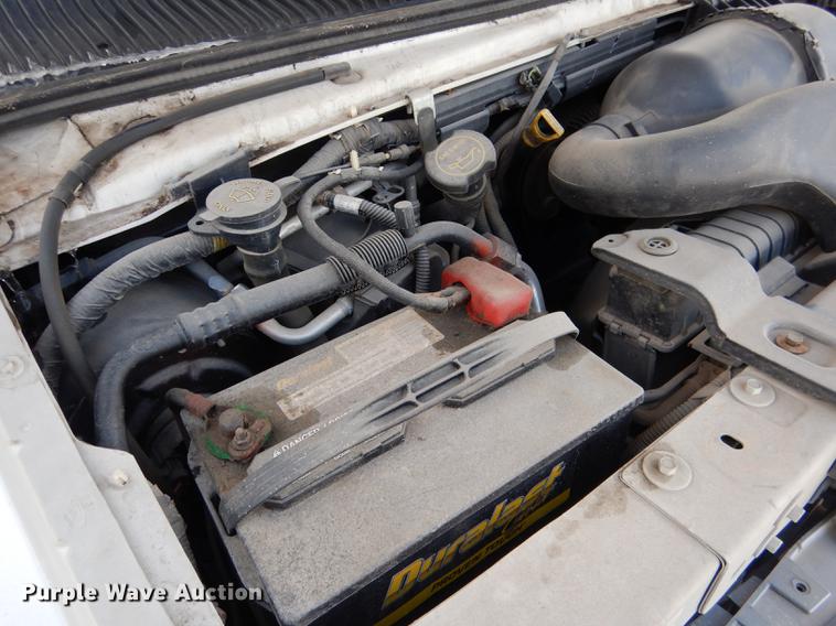 image for item FA9266 2005 Ford Econoline E450 shuttle bus